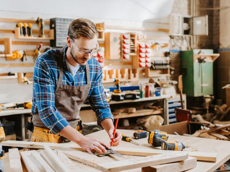 Carpintero Profesiones y Estudios, Orientación Laboral